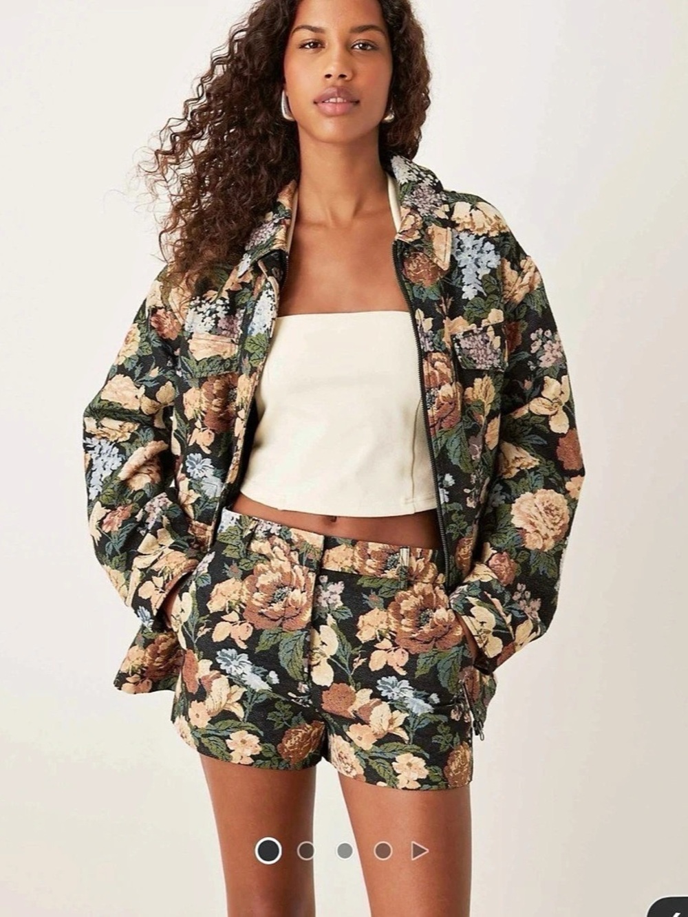 ASOS DESIGN hot pant short in tapestry floral High-Waist Shorts